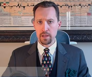 Е. Джей Антоні Newsmax: Економіка Трампа стане «бичачою» у 2025 році