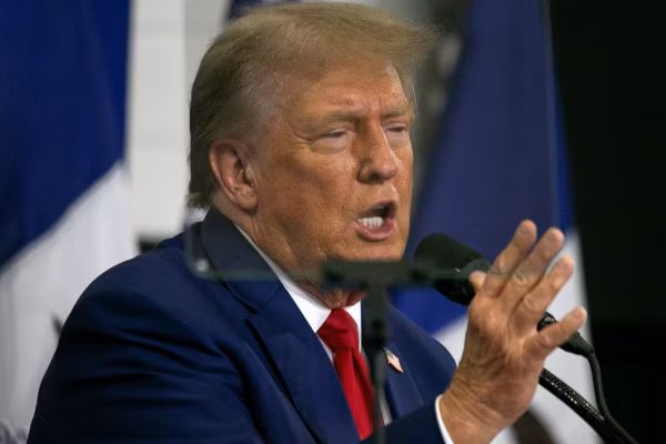 Трамп попереджає Канаду про 100-відсоткові тарифи, пов'язані з Китаєм