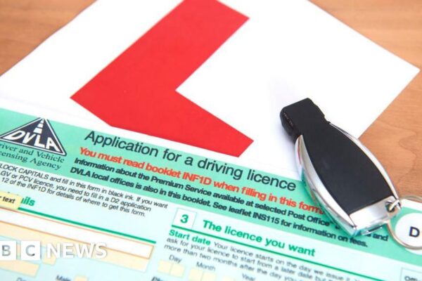 Списування іспитів з водіння різко зростає, оскільки кандидати звертаються до Bluetooth-гарнітур та імітаторів