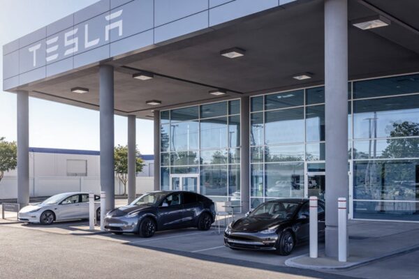 Китайський BYD випередив Tesla як найбільший у світі виробник електромобілів