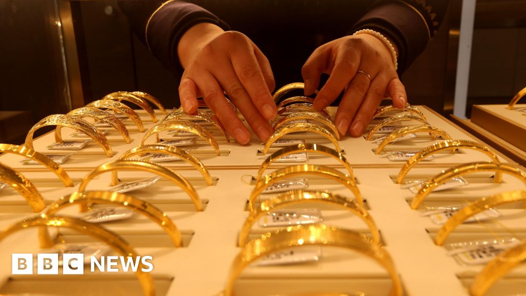 Ціна на золото зростає після захоплення США Мадуро у Венесуелі