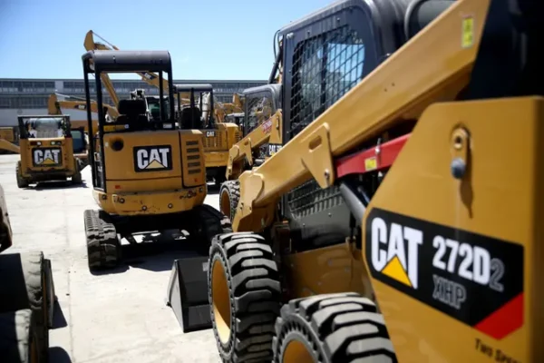 Продажі Caterpillar у четвертому кварталі досягли рекордного рівня та набирають обертів у 2026 році