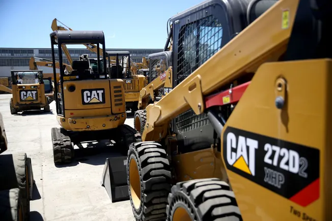 Продажі Caterpillar у четвертому кварталі досягли рекордного рівня та набирають обертів у 2026 році