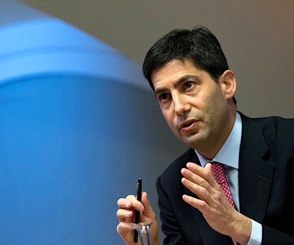 «Зміна режиму» Варша стикається з крутими перешкодами в розгалуженому Центральному банку США