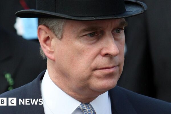 Ендрю зіткнувся з позовом, він надав документ казначейства контактній особі в банку