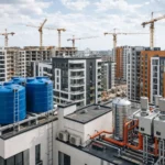 Житловий комплекс у Києві з автономними водою та опаленням на будівництві